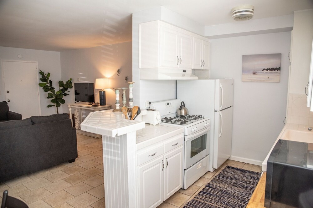 2 Bed Beach Condo #125 2 Bedroom Condo by Sunset Shores Condominiums