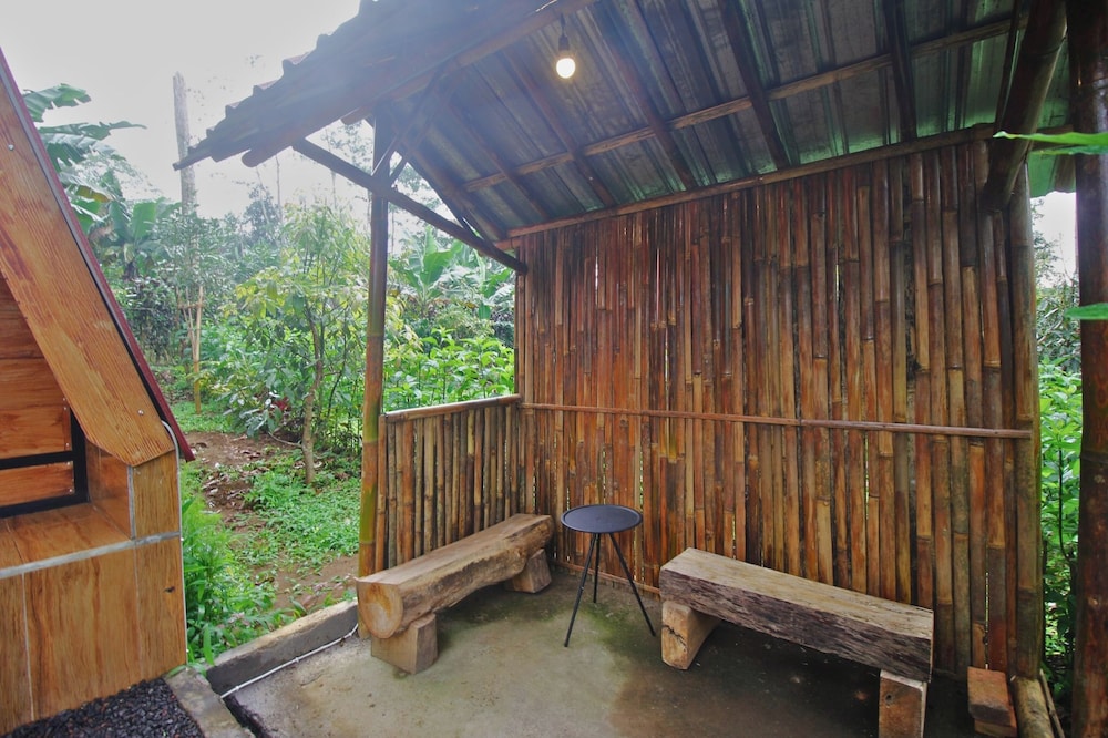 Sanda Eco Cabins by AGATA