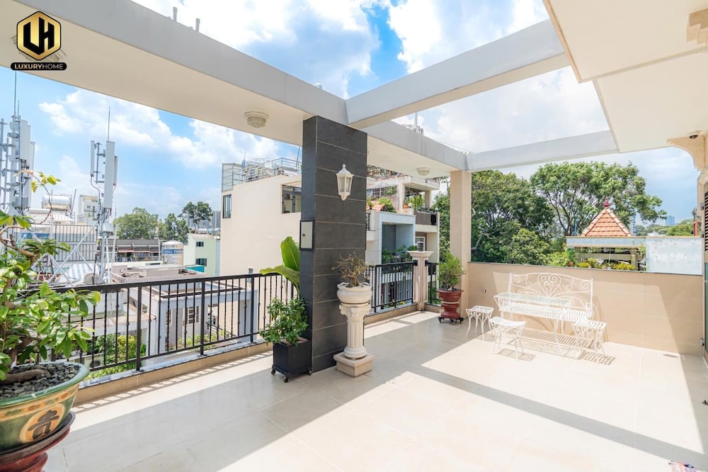 Luxury Condotel Sai Gon 2