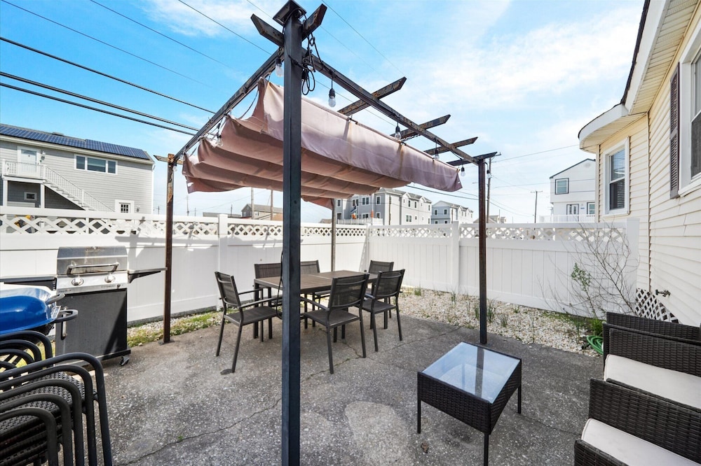 4BR Shore House-Close To The Action