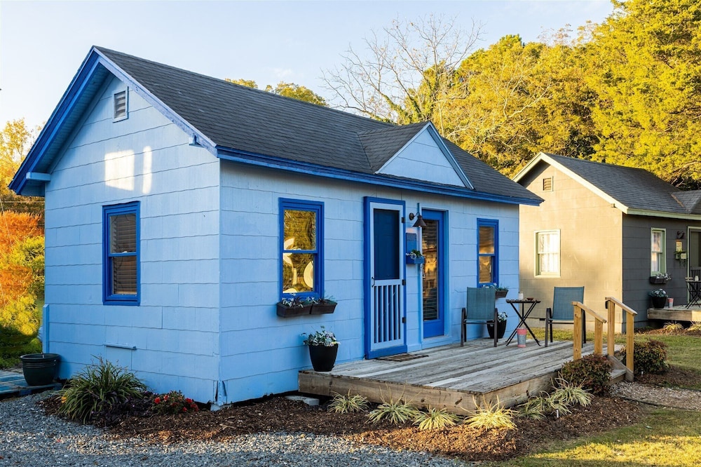 Cape Charles Tiny Livin