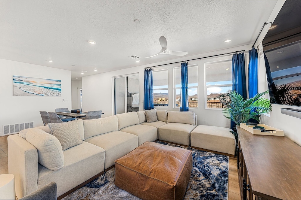 Azure Sands 3 Bedroom Condo