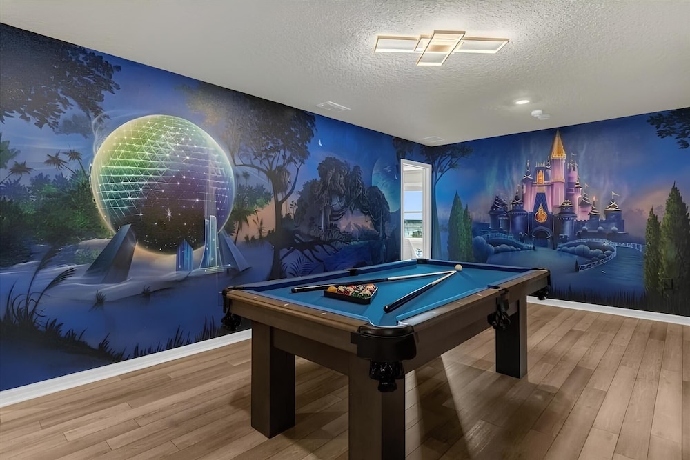 Luxury Themed Villa With Pool Near Disney & Attractions