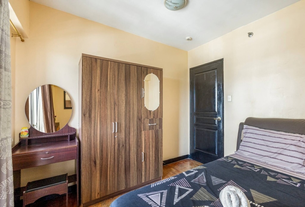 Lovely Skyview Haven -near BGC