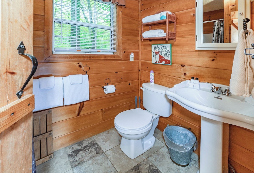The Cabins at Seven Foxes