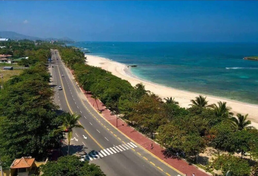 Modern 2 Bedroom Apartment 5b in Puerto Plata view 4