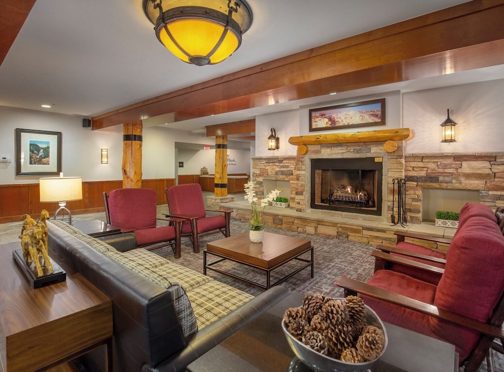 Luxury Vacation Condos by West Gate Entrance -Yellowstone National Park