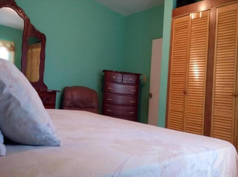 Reggae Moon Guest House