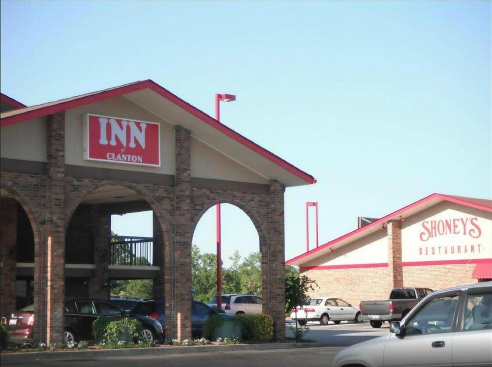 Days Inn by Wyndham Clanton AL