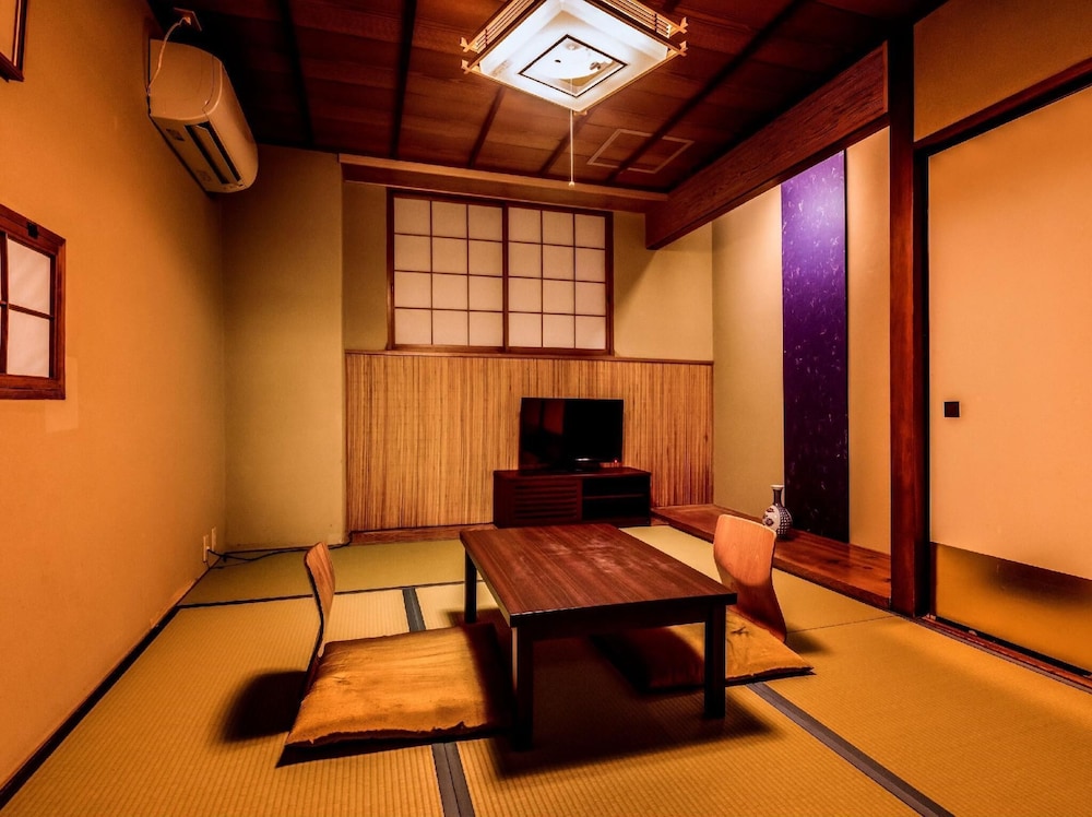 Ooedo Onsen Monogatari Premium Shirahama Saichoraku