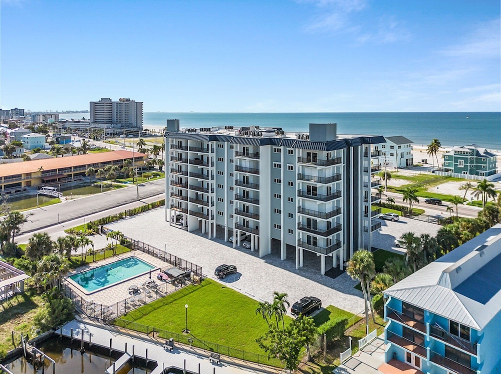 1511 Seas The Day: Batiki West Unit #504 2 Bedroom Condo