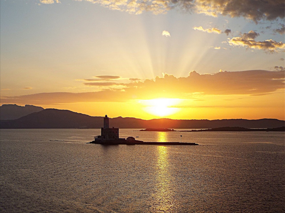 Relax on the Bay of Marinella