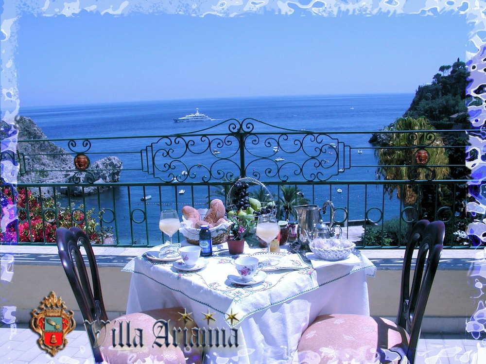 Villa Arianna