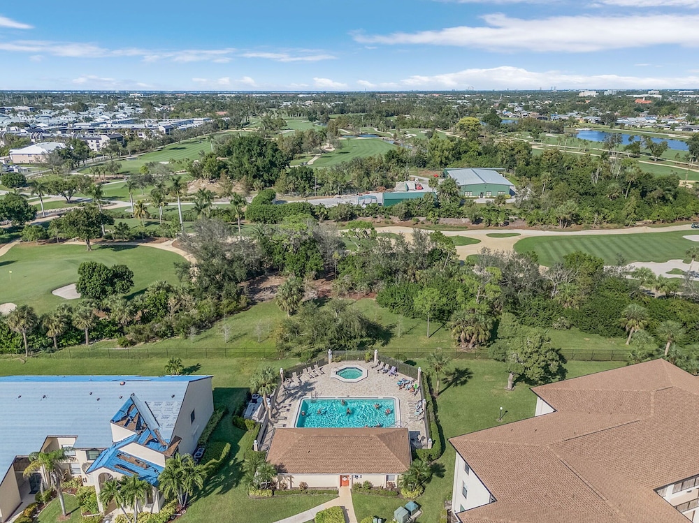 Club at Crystal Lake Serenity in Fort Myers