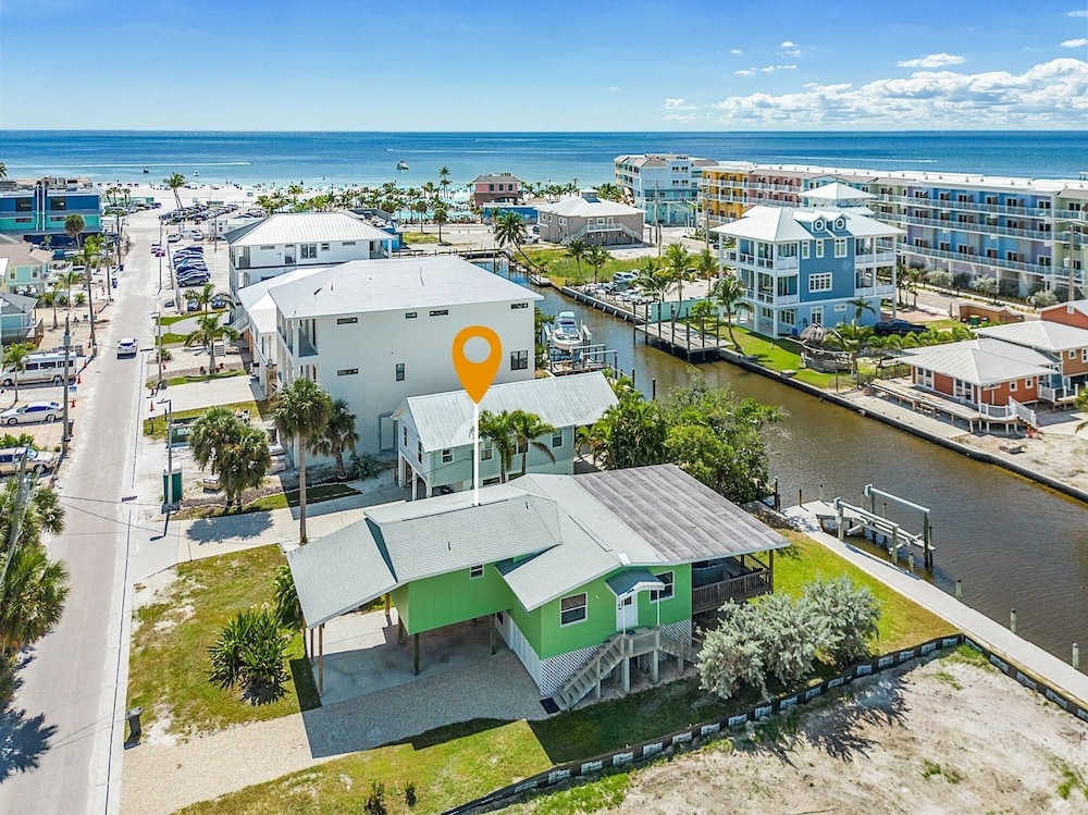 171 Canal Cove: 2br W/ Canal Views 2 Bedroom Home