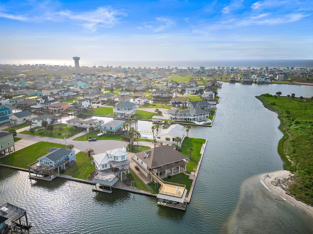 Bay Vista by Ryson Vacation Rentals