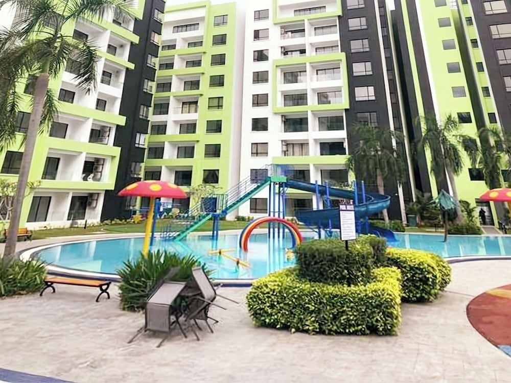 Ipoh Manhattan Free Waterpark 3BR 8pax Family Suite Mha306 by City Home Empire