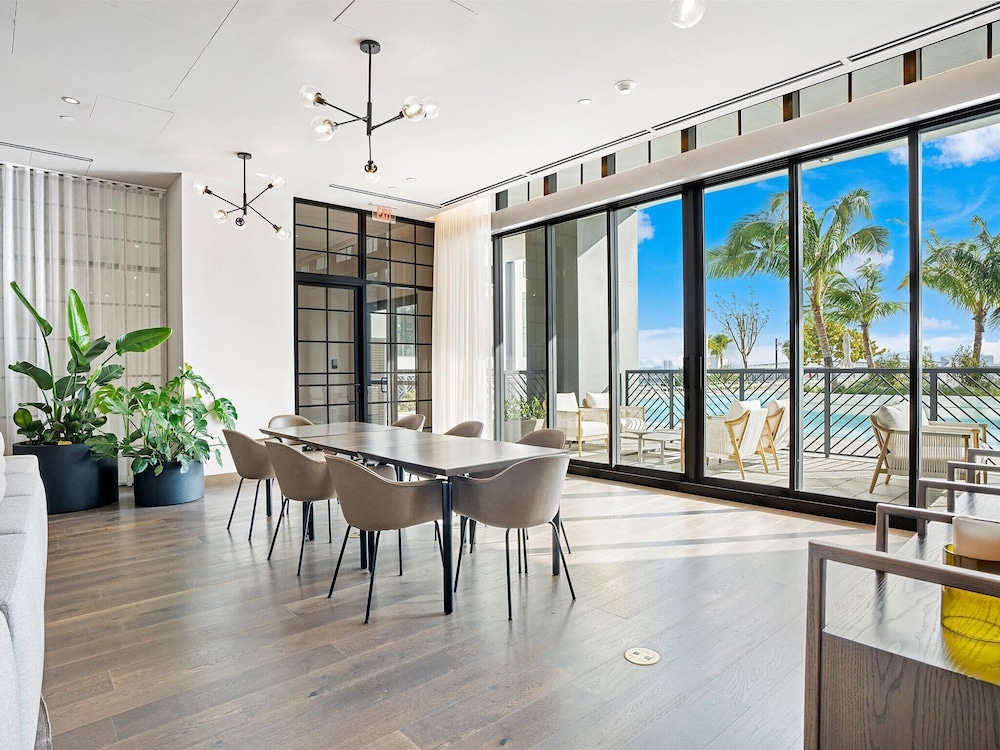 Miami Vacation rentals -Downtown Natiivo