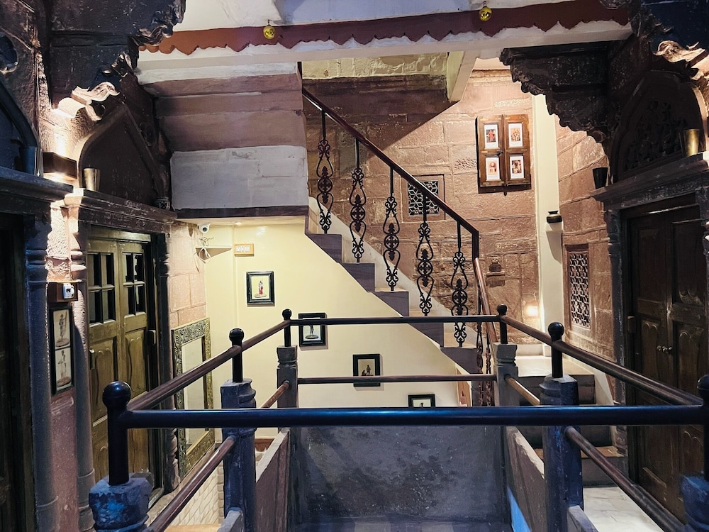 Raj Mandir Boutique Home Stay