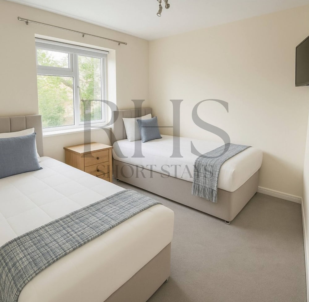 4-bed Home in Maidenhead