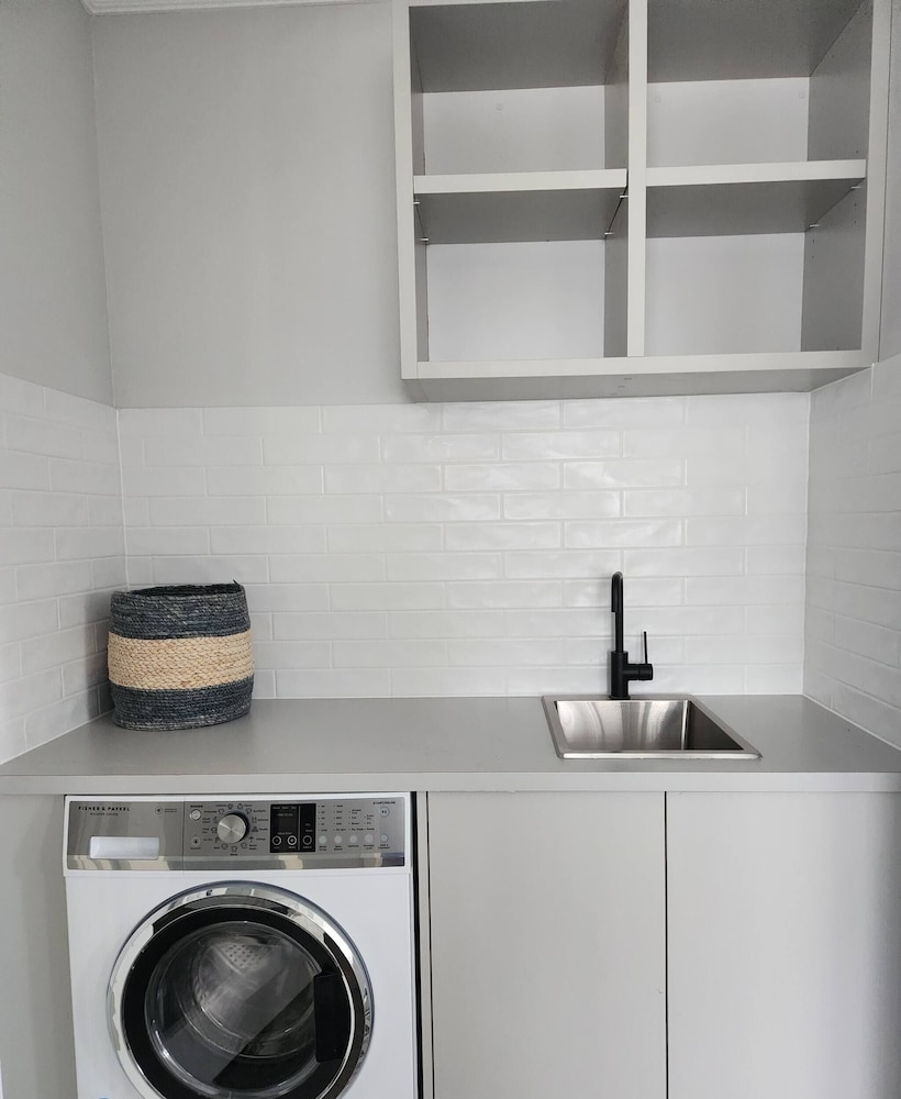 Couples' Haven - 2 Bedrooms