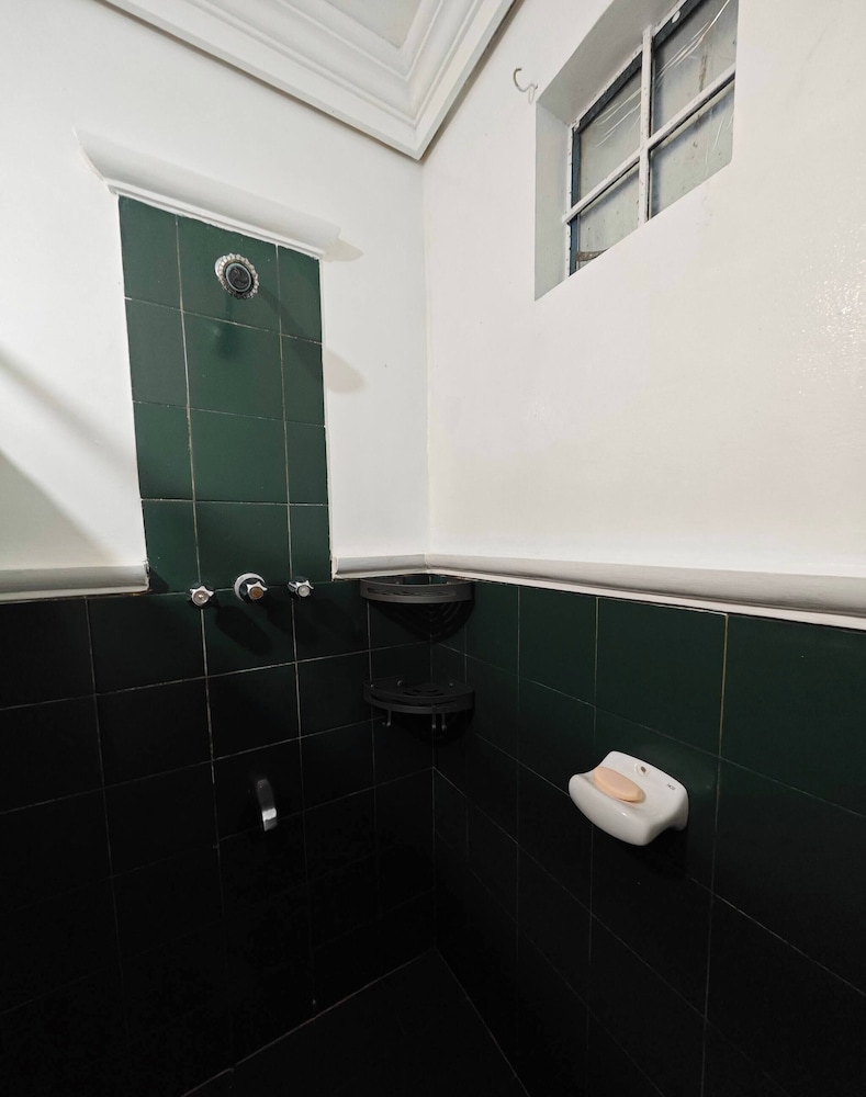 Escape to Luxhomme Your Spacious Sanctuary in the Heart of Baguio