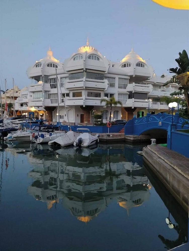 Apt In Benal Beach Resort, Wifi, 100m From Beach