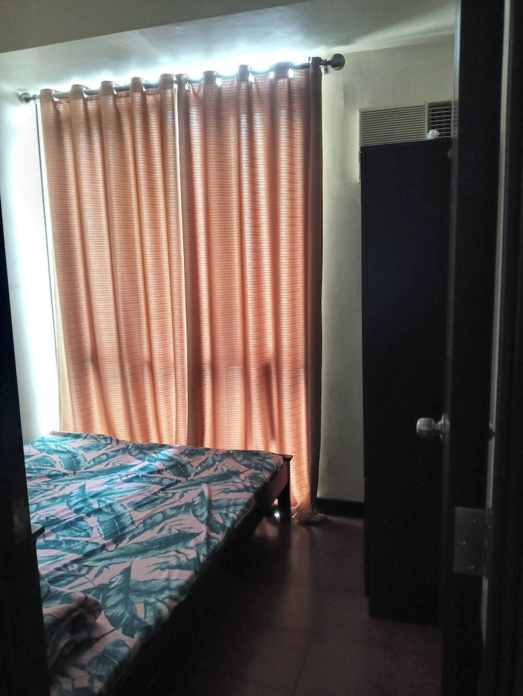 Condo Staycation in SLP Bangkal Makati