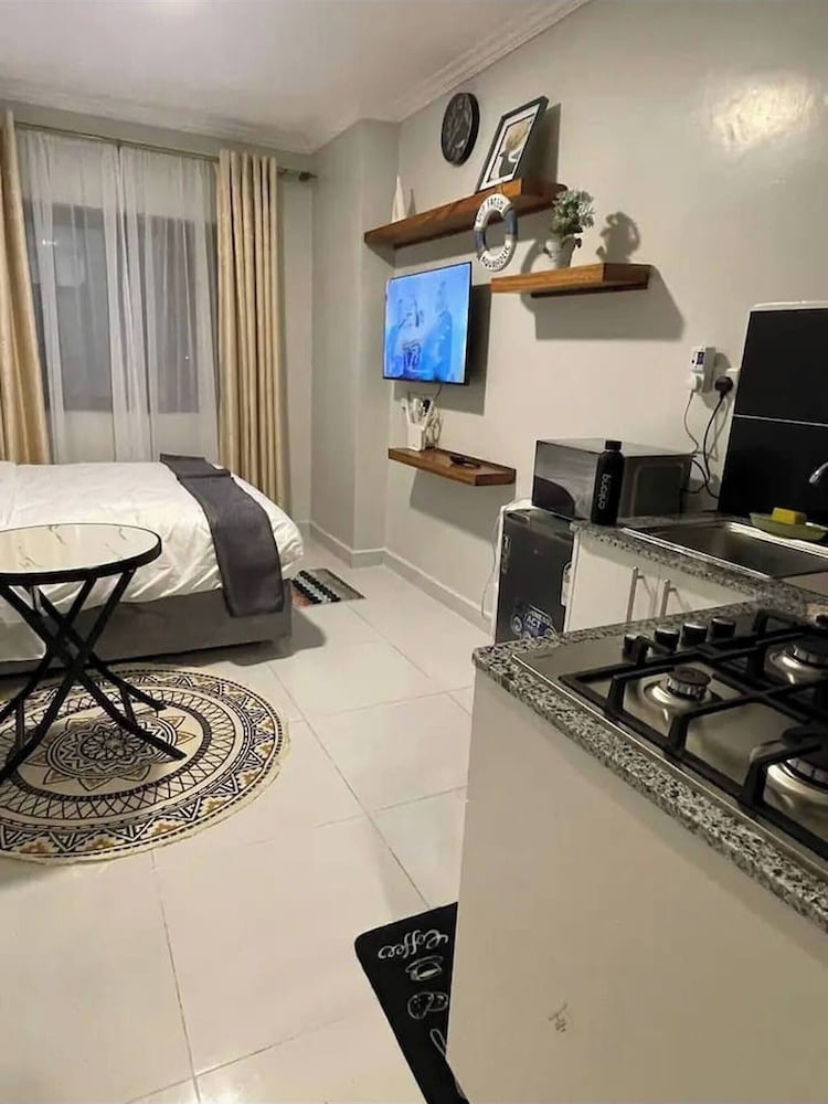 Landmoor Studio Jkia Airport Way