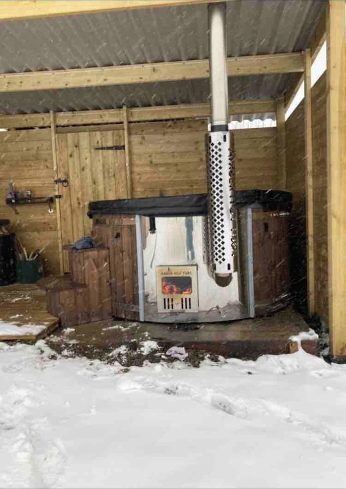 Hill View Cabin-private hot Tub-valley Views