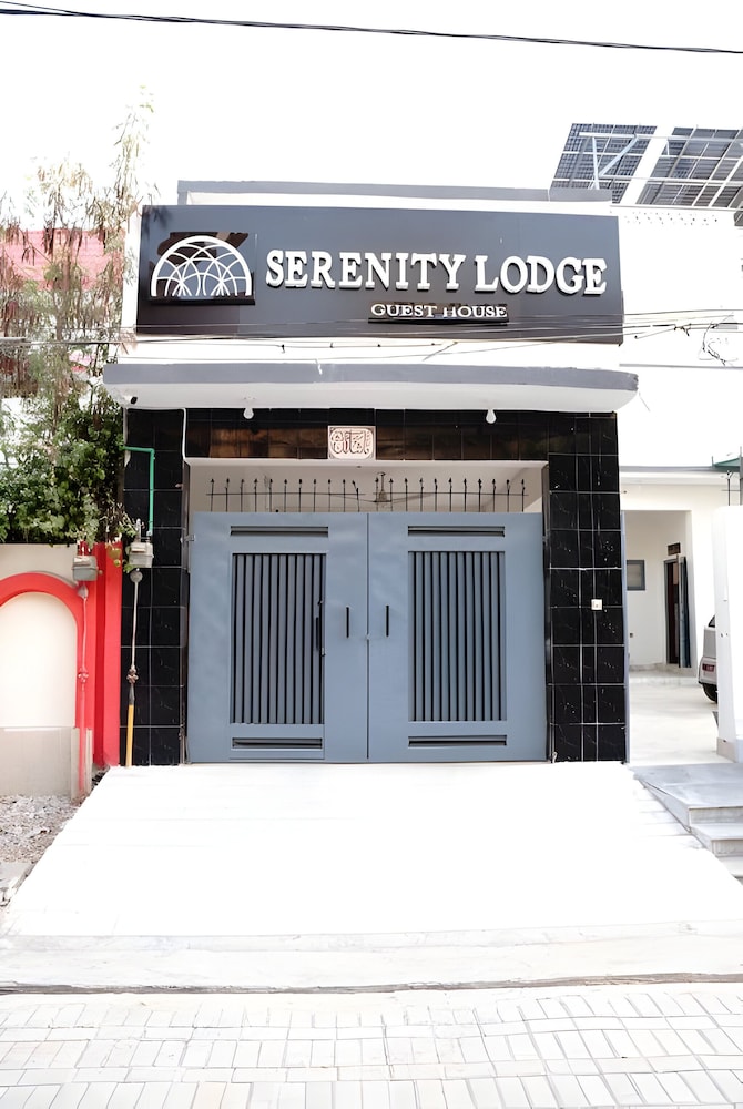 Serenity Lodge Guest House