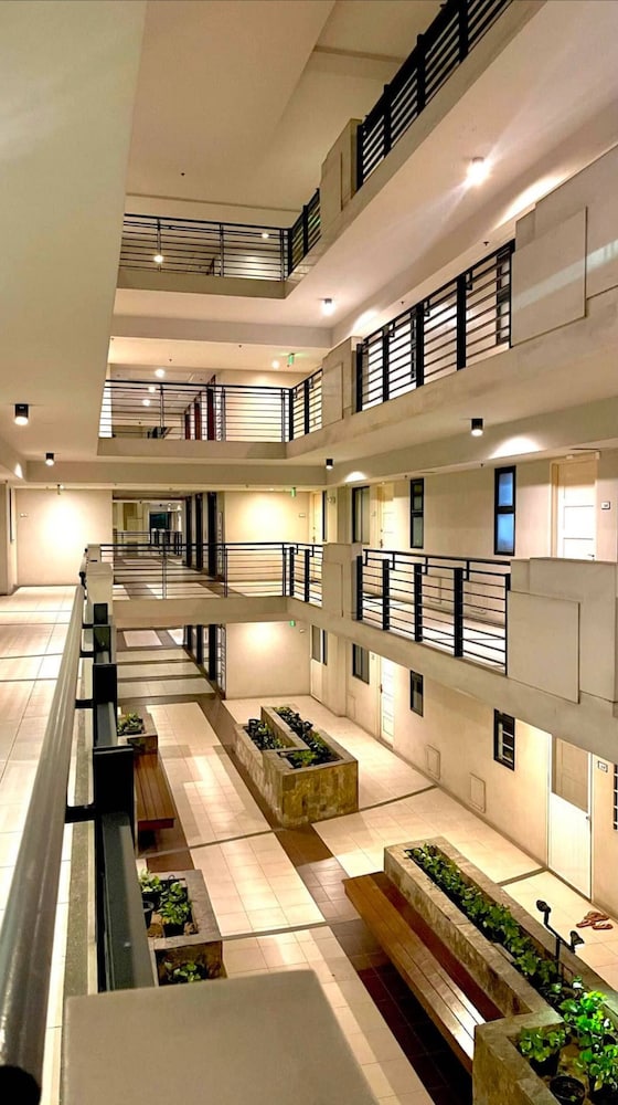 Flair Towers Condo Near MRT Bonifacio and Shaw Within Greenfields