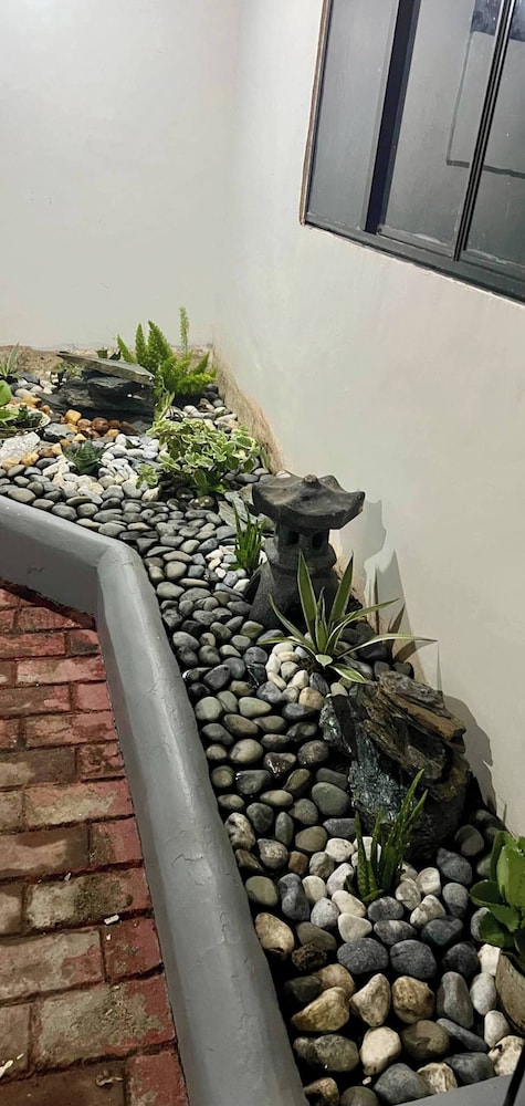 Cozy Holiday Home in San Pablo City for Groups of 8-10