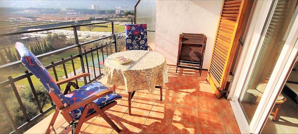 Beautiful Apartment In Residential Complex