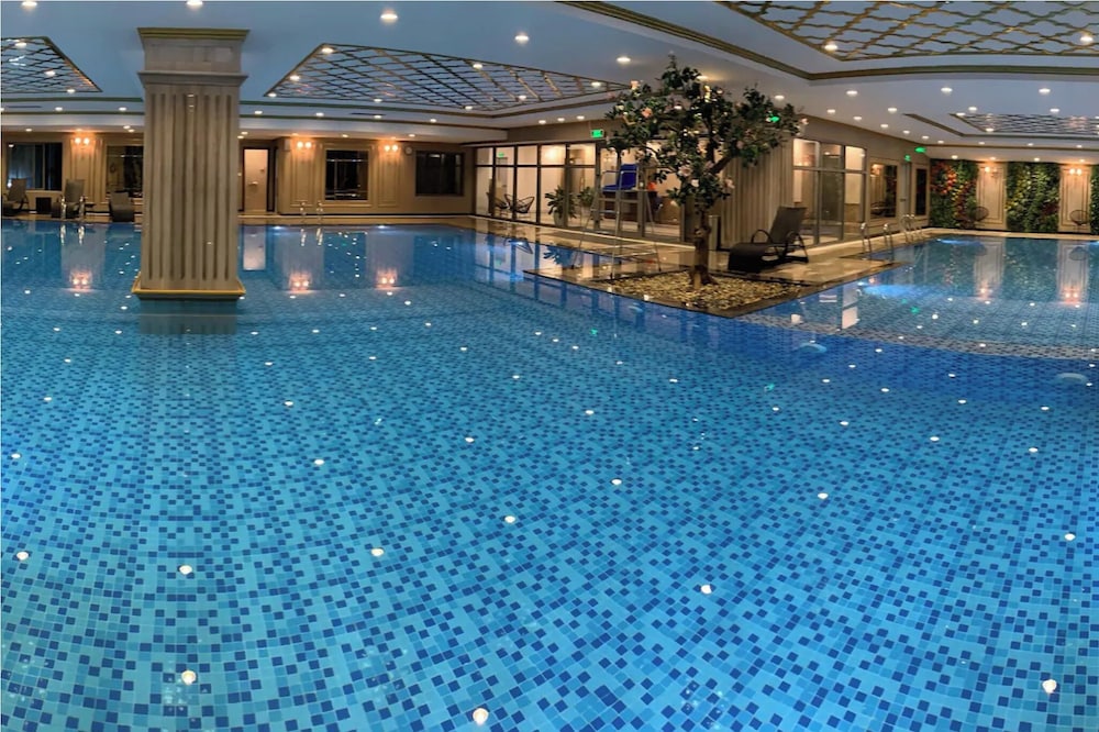D Le Roi Soleil Premium Suites