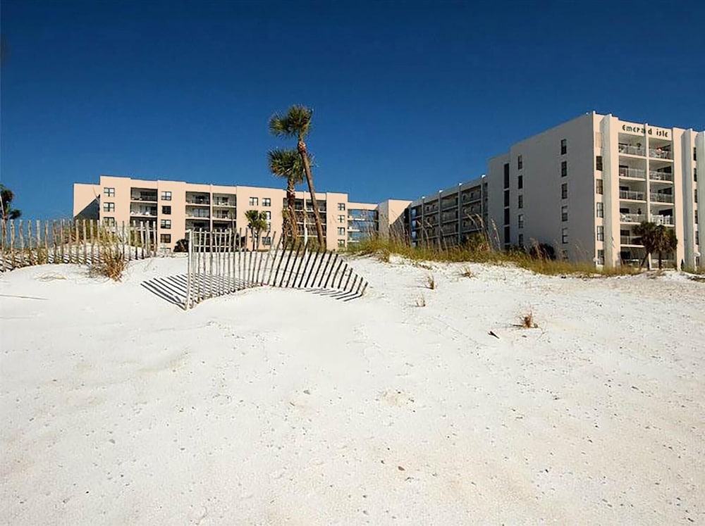 Emerald Isle 208