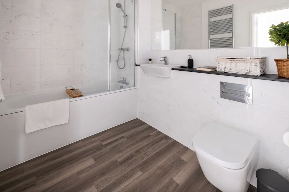 Stylish London Flat - Private Terrace - City View