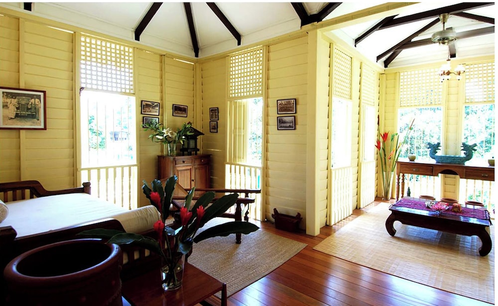 Bagas Zakariah Orchard Lodge