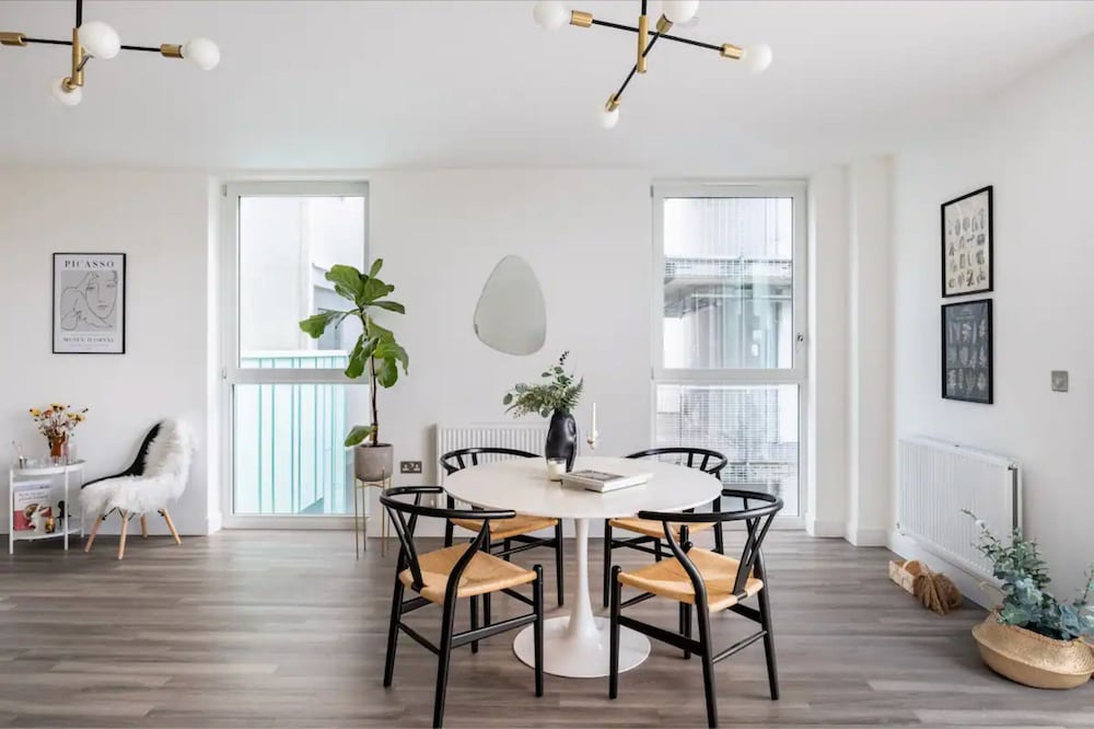 Stylish London Flat - Private Terrace - City View
