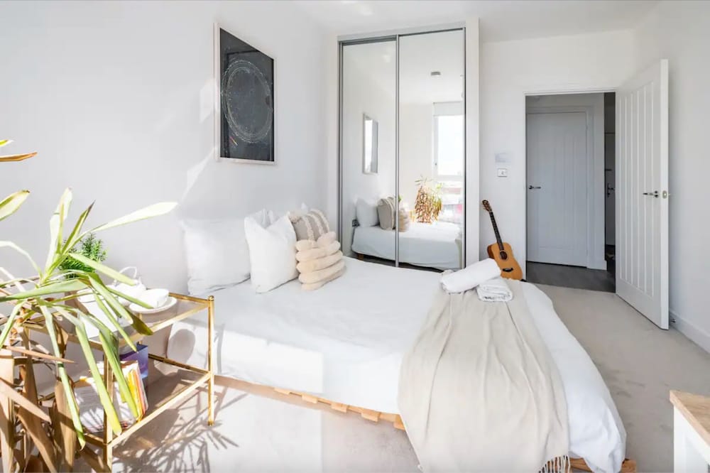 Stylish London Flat - Private Terrace - City View