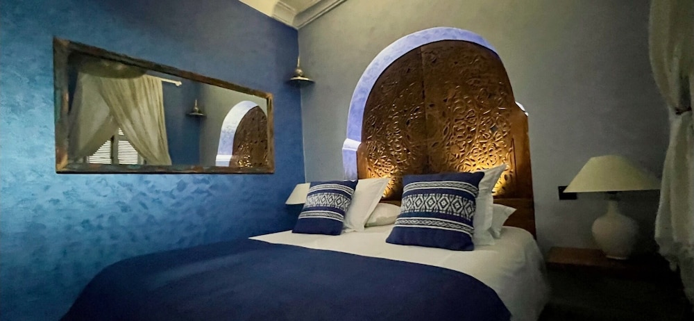 RIAD MALAÏKA