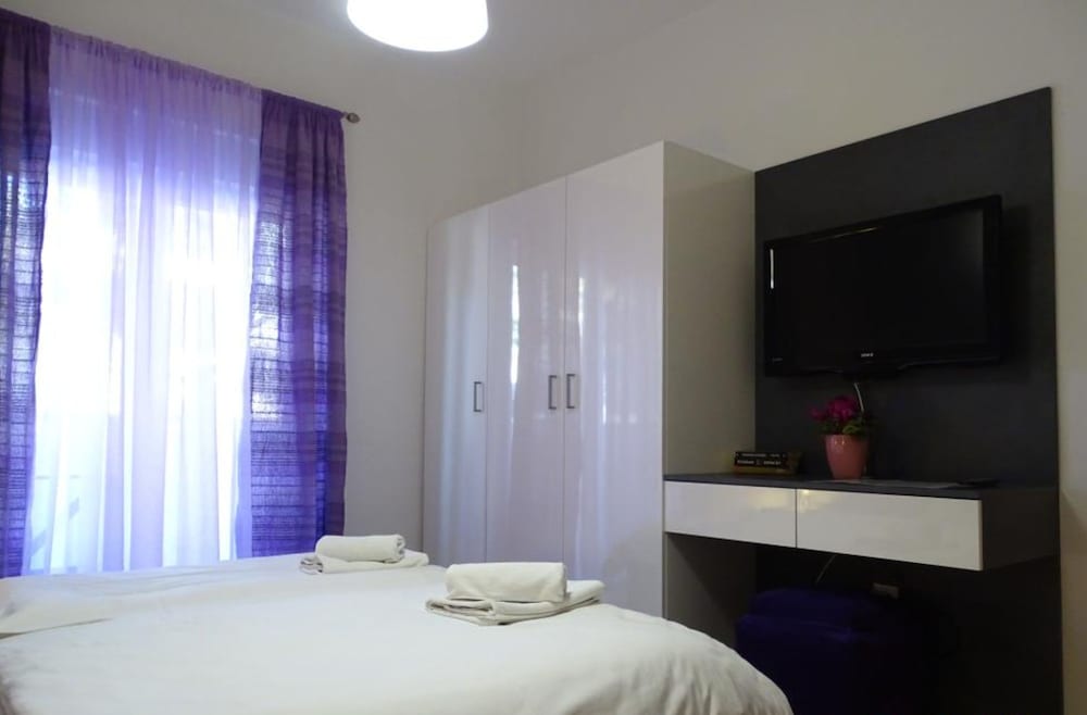 Cozy Seaview Retreat A & M Apartments