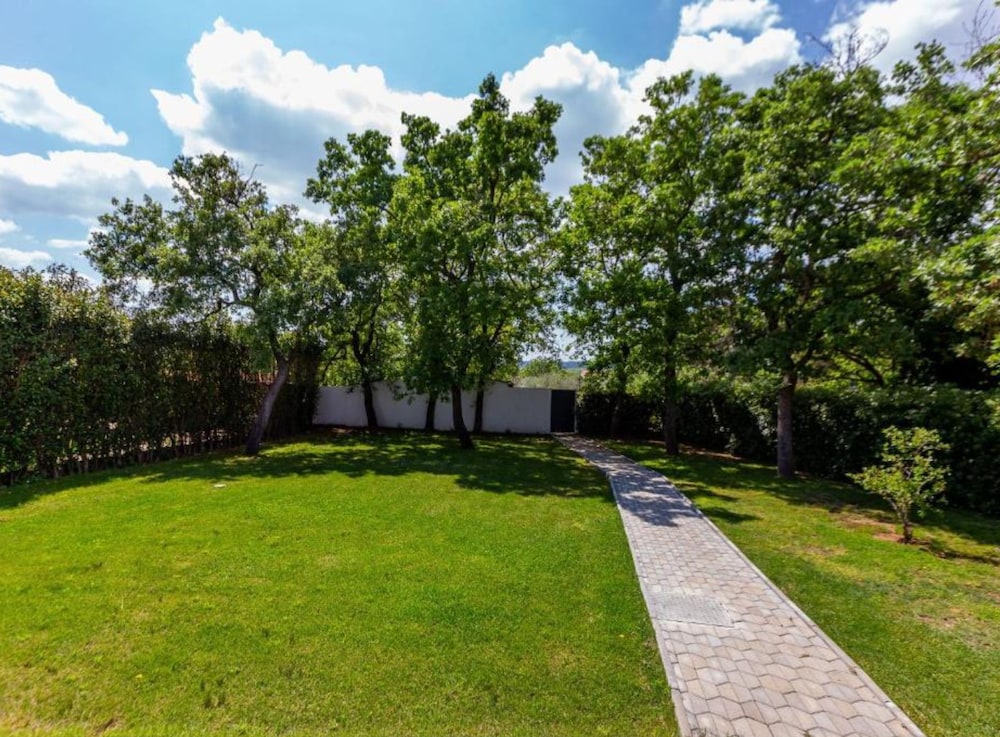 Peaceful Murvica Villa Pool, Garden, and Modern Comfort