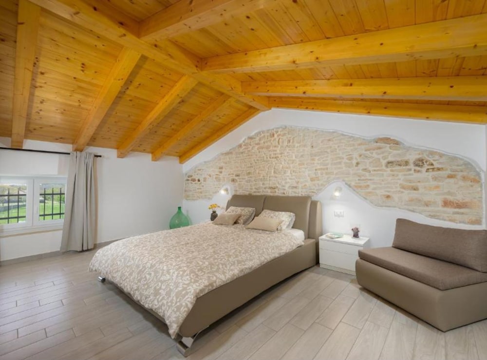 Villa Prestige Azinetti With Pool