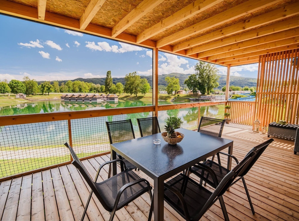 Lakeside Luxury Retreat Mobile Homes With Thermal Riviera Tickets