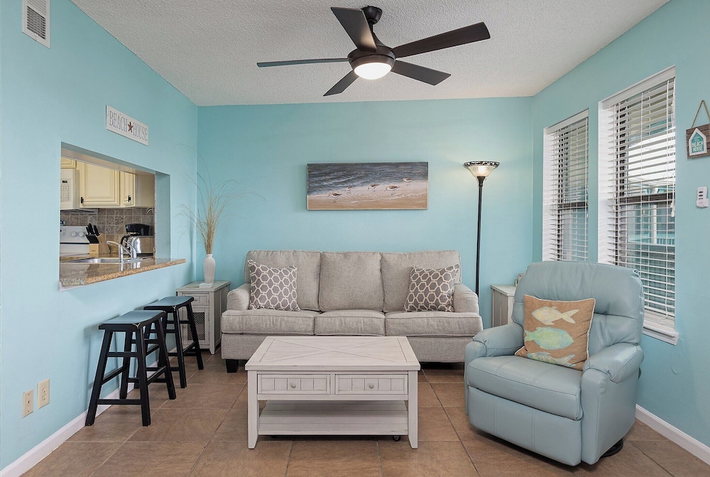 Sea Breeze #305 by Southern Vacation Rentals