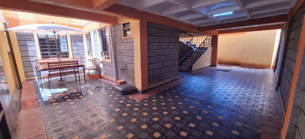 Zedek Suites