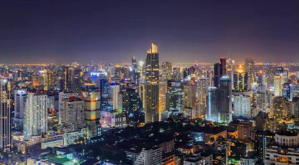 Circle Living Skyline Residence