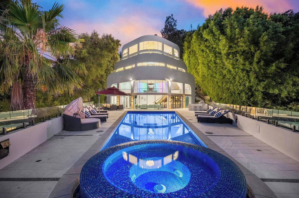 Los Angeles Vacations - Bel Air Yacht Mansion - Property Image 54