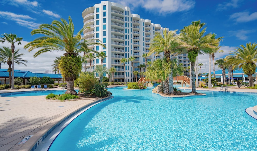Palmd Away Stay for 6